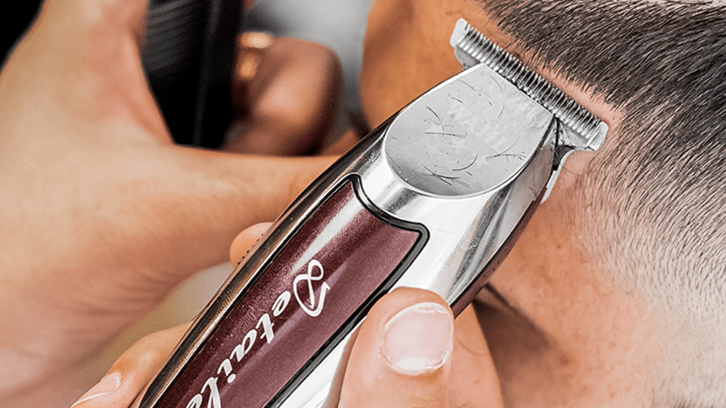 The Detailer provides extra wide precision detailing in as few strokes as possible.